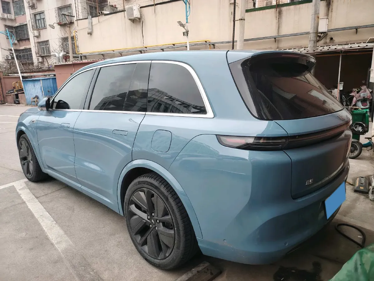 2023 Li L8 Range Extended 154HP REEV 40.9KWH,autocango,china used car exporter,china ev exporter,chinese used car exporter,chinese used ev exporter