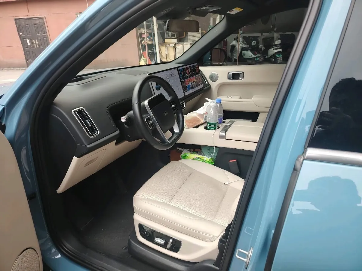 2023 Li L8 Range Extended 154HP REEV 40.9KWH,autocango,china used car exporter,china ev exporter,chinese used car exporter,chinese used ev exporter