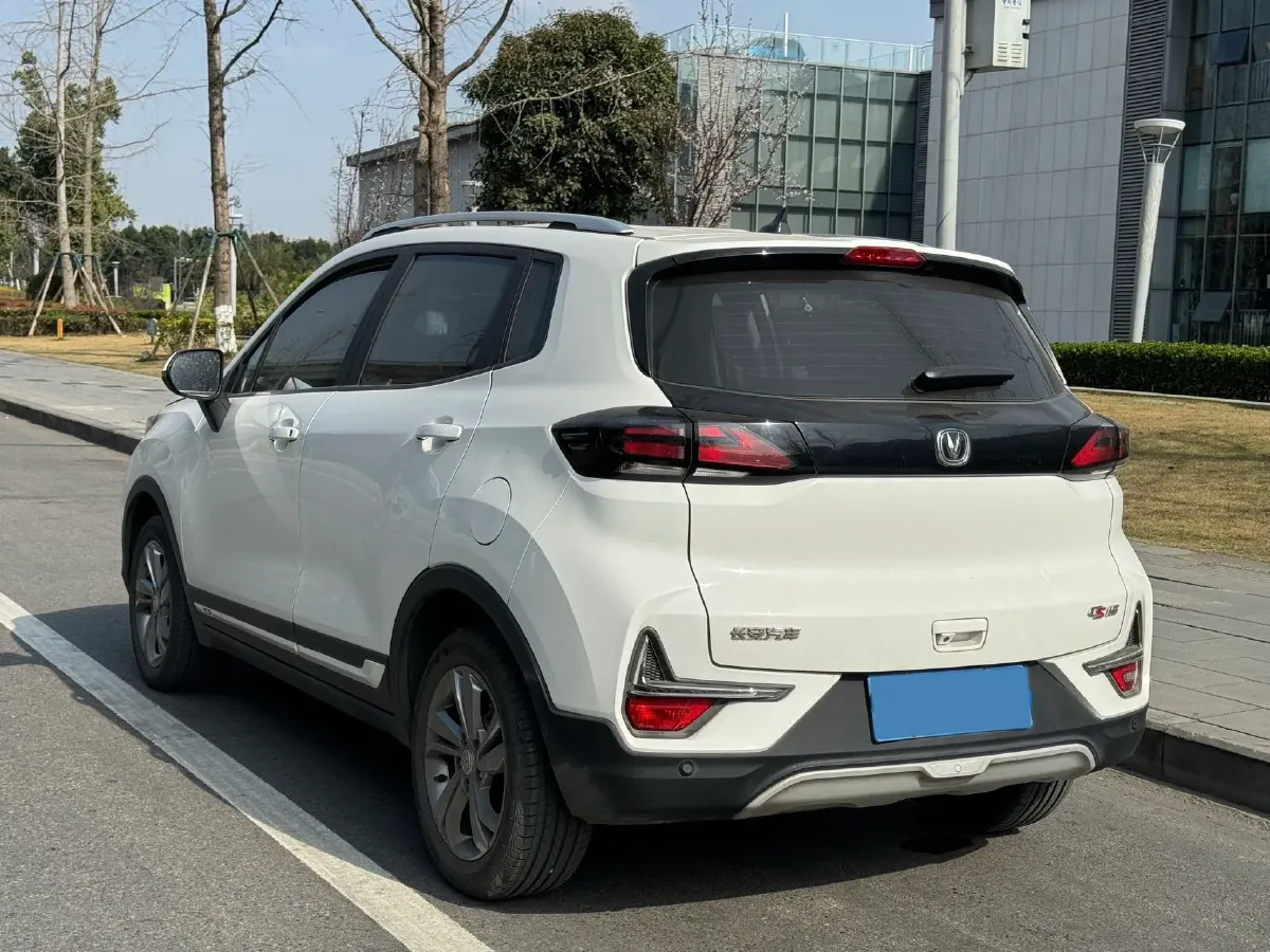 2019 ChangAn CS15 1.5L 107HP L4 5DCT,autocango,china used car exporter,china ev exporter,chinese used car exporter,chinese used ev exporter