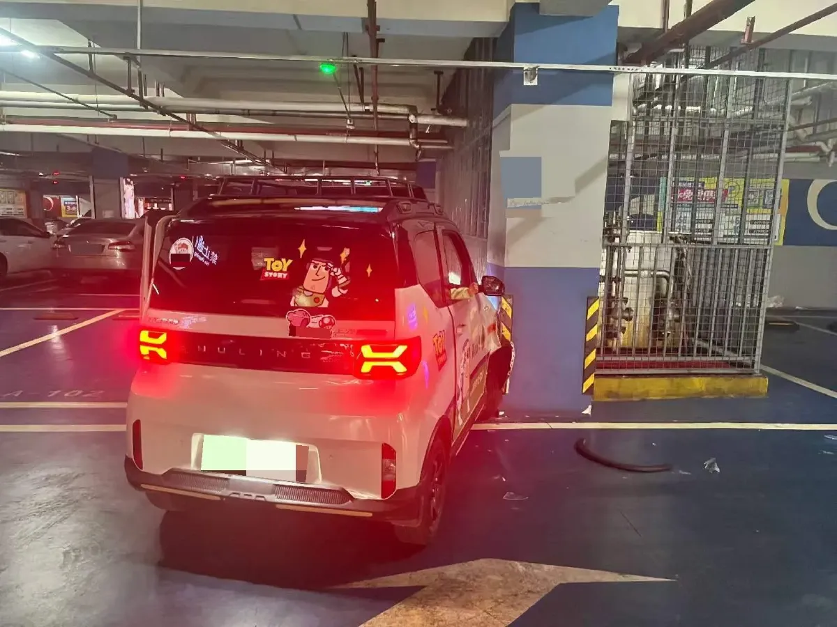 2022 WuLing HongGuang MINI EV BEV 26.5KWH,autocango,china used car exporter,china ev exporter,chinese used car exporter,chinese used ev exporter