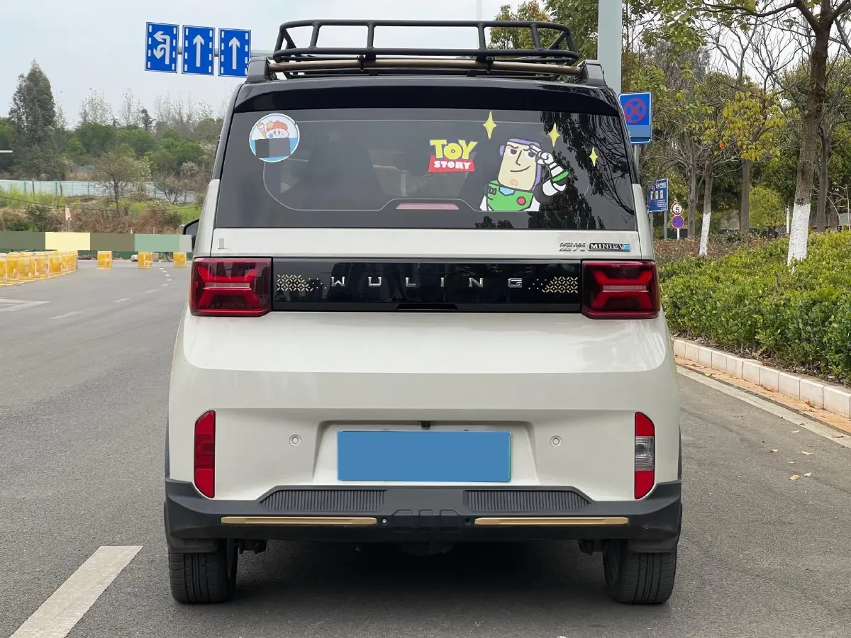 2022 WuLing HongGuang MINI EV BEV 26.5KWH,autocango,china used car exporter,china ev exporter,chinese used car exporter,chinese used ev exporter