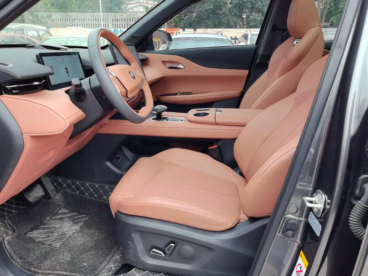 2025 ChangAn UNI-Z 1.5T 188HP L4 7DCT,autocango,china used car exporter,china ev exporter,chinese used car exporter,chinese used ev exporter