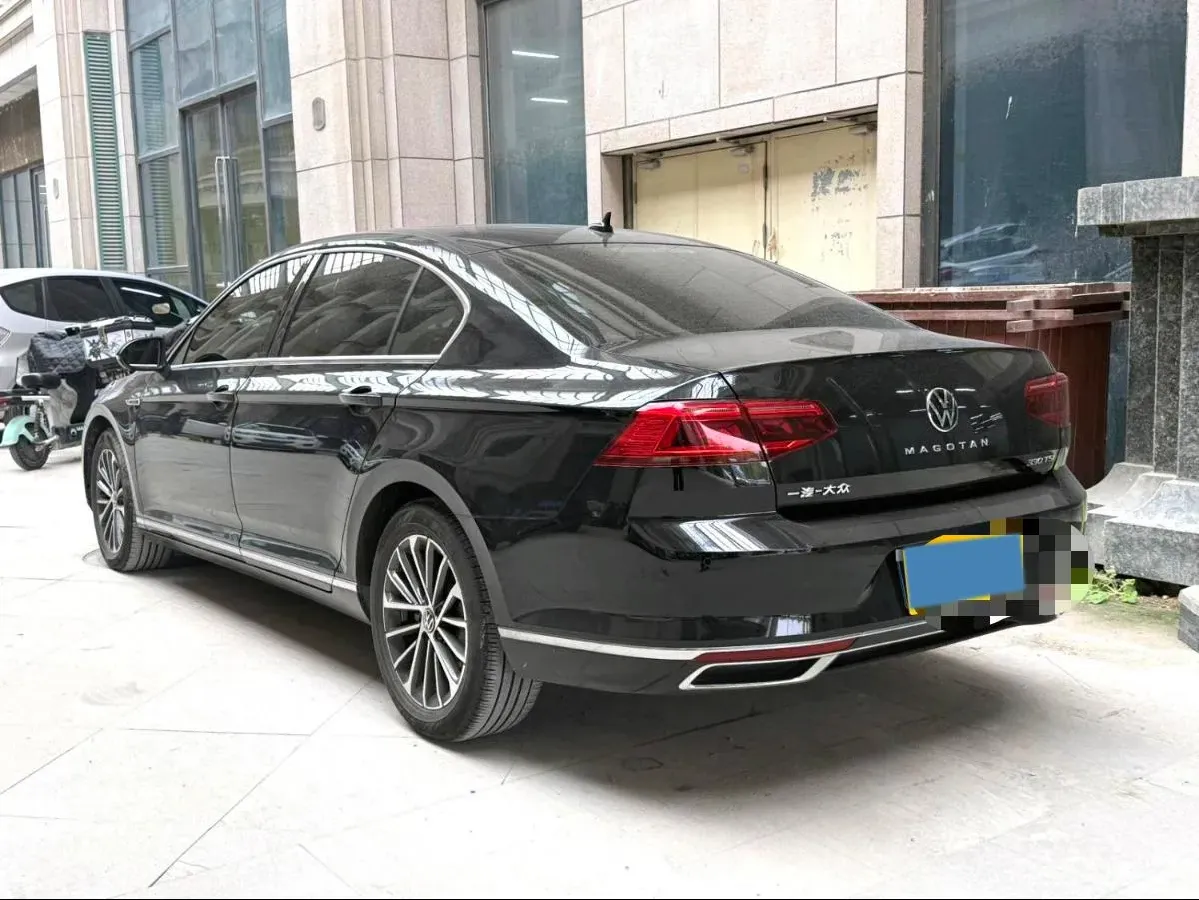 2020 Volkswagen Magotan 2.0T 186HP L4 7DCT,autocango,china used car exporter,china ev exporter,chinese used car exporter,chinese used ev exporter