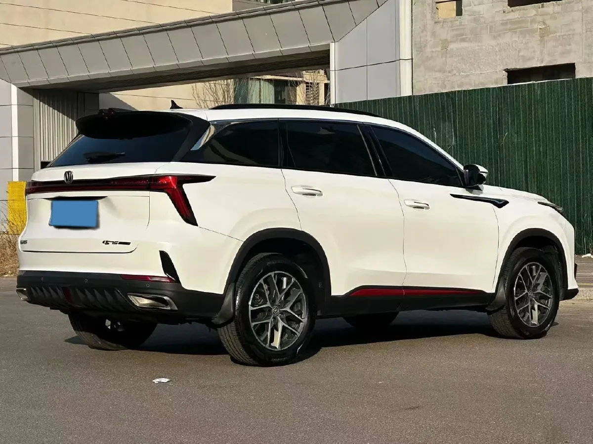 2022 ChangAn CS75 Plus 1.5T 188HP L4 8AT,autocango,china used car exporter,china ev exporter,chinese used car exporter,chinese used ev exporter