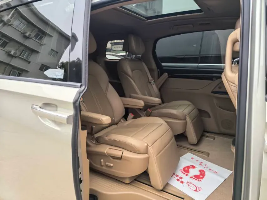 2018 Buick GL8 2.0T 260HP L4 6AT,autocango,china used car exporter,china ev exporter,chinese used car exporter,chinese used ev exporter