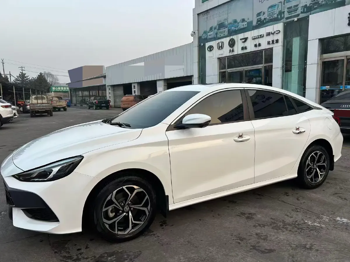 2022 MG 5 1.5L 120HP L4 CVT,autocango,china used car exporter,china ev exporter,chinese used car exporter,chinese used ev exporter