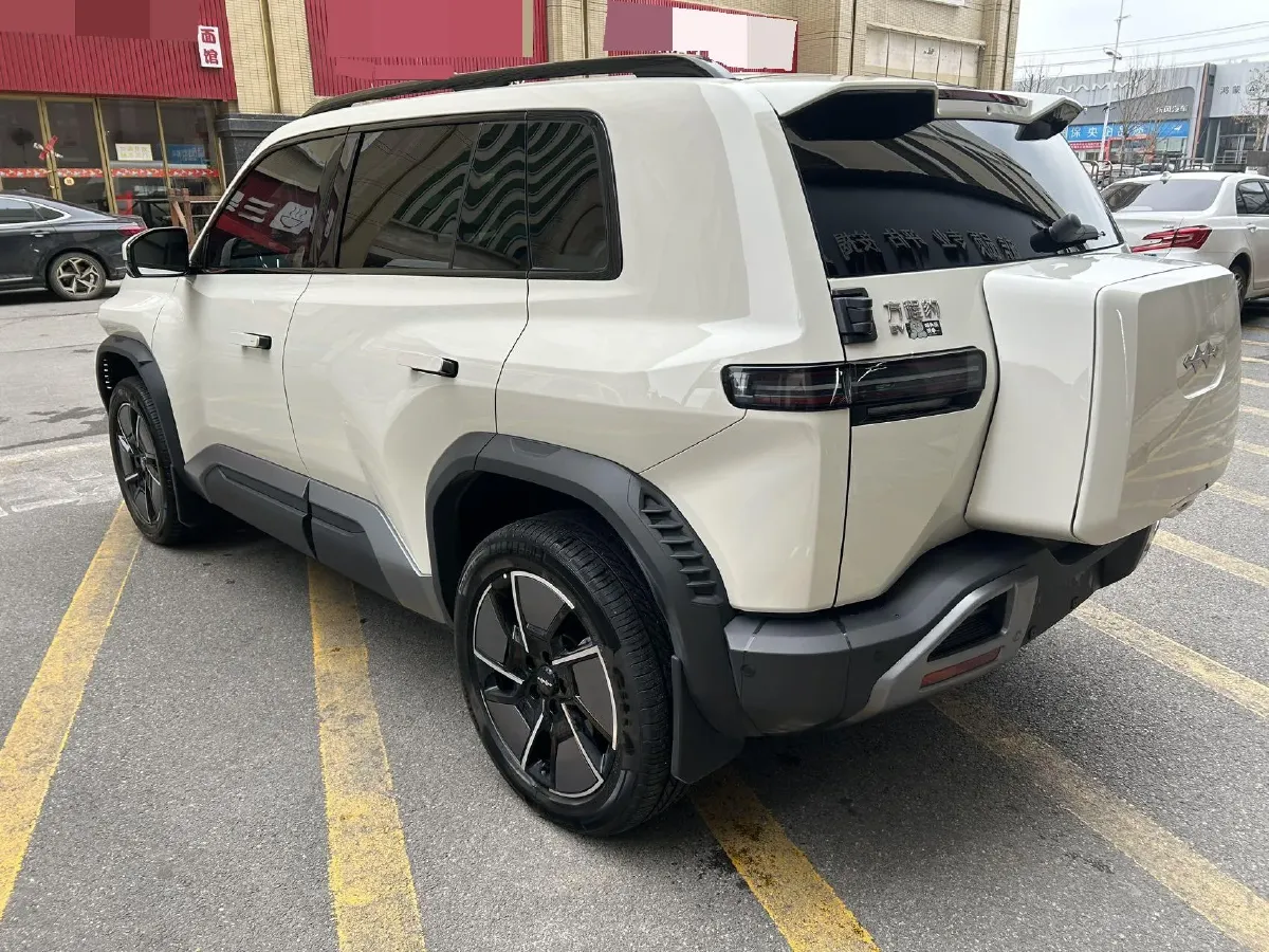 2025 FangChengBao Tai 3 BEV,autocango,china used car exporter,china ev exporter,chinese used car exporter,chinese used ev exporter