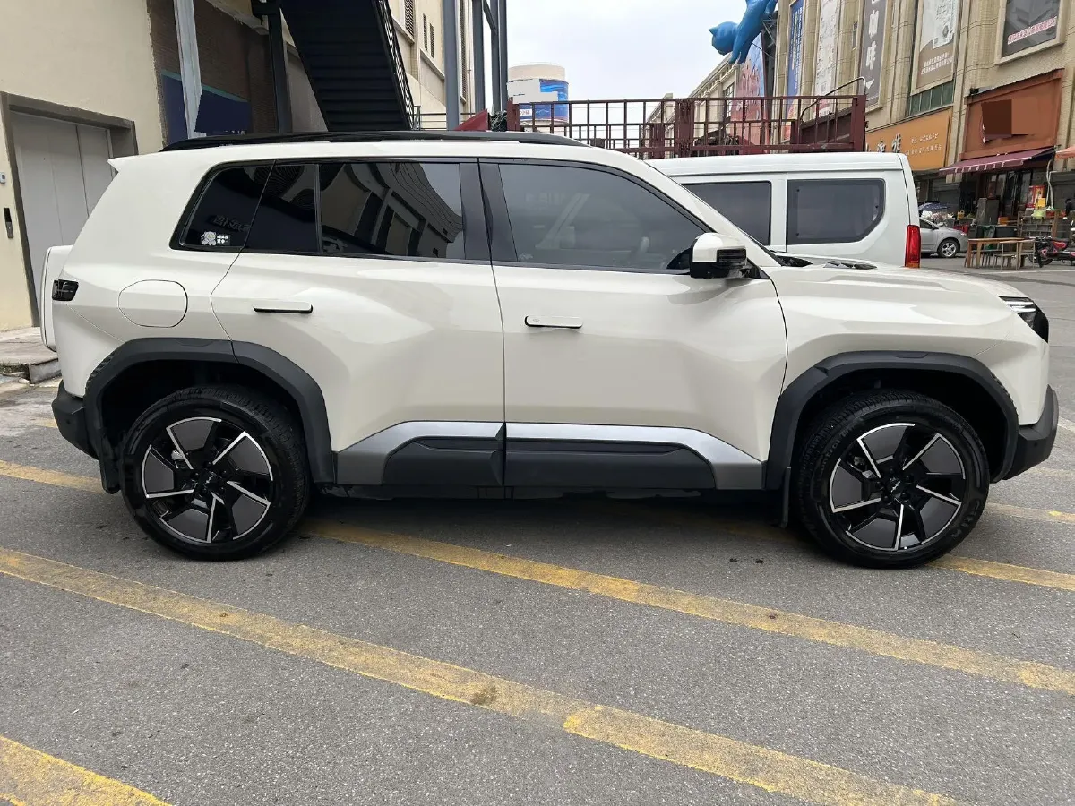 2025 FangChengBao Tai 3 BEV,autocango,china used car exporter,china ev exporter,chinese used car exporter,chinese used ev exporter