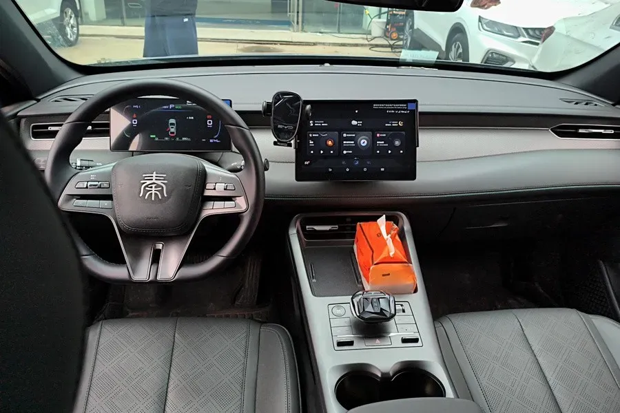 2025 BYD Qin Plus 1.5L 101HP L4 E-CVT PHEV 7.68KWH,autocango,china used car exporter,china ev exporter,chinese used car exporter,chinese used ev exporter