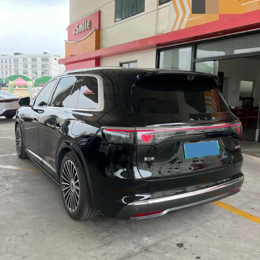 2025 AITO AITO M8 REEV 160HP REEV 53.4KWH,autocango,china used car exporter,china ev exporter,chinese used car exporter,chinese used ev exporter