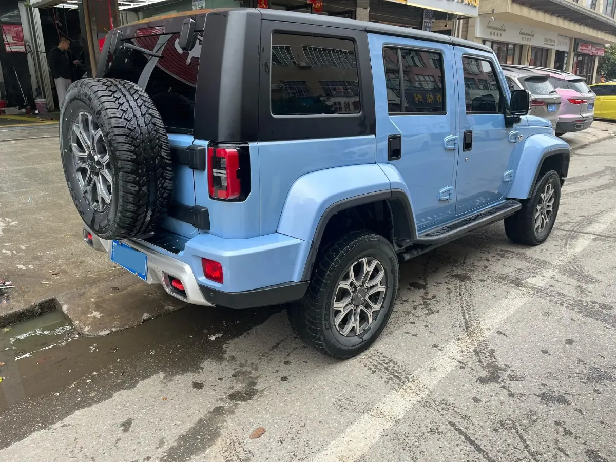 2023 Beijing BJ40 2.0T 224HP L4 8AT,autocango,china used car exporter,china ev exporter,chinese used car exporter,chinese used ev exporter