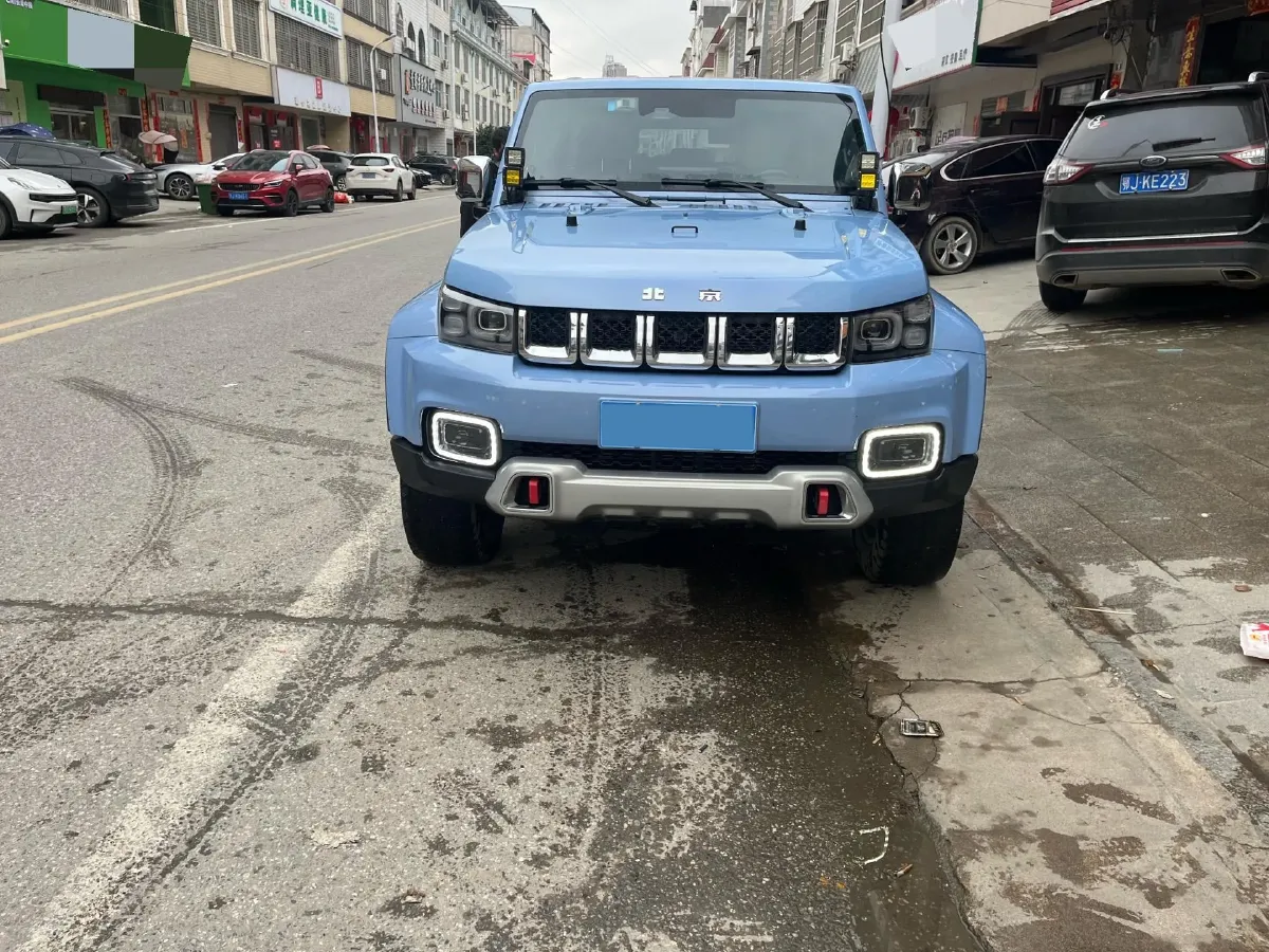 2023 Beijing BJ40 2.0T 224HP L4 8AT,autocango,china used car exporter,china ev exporter,chinese used car exporter,chinese used ev exporter