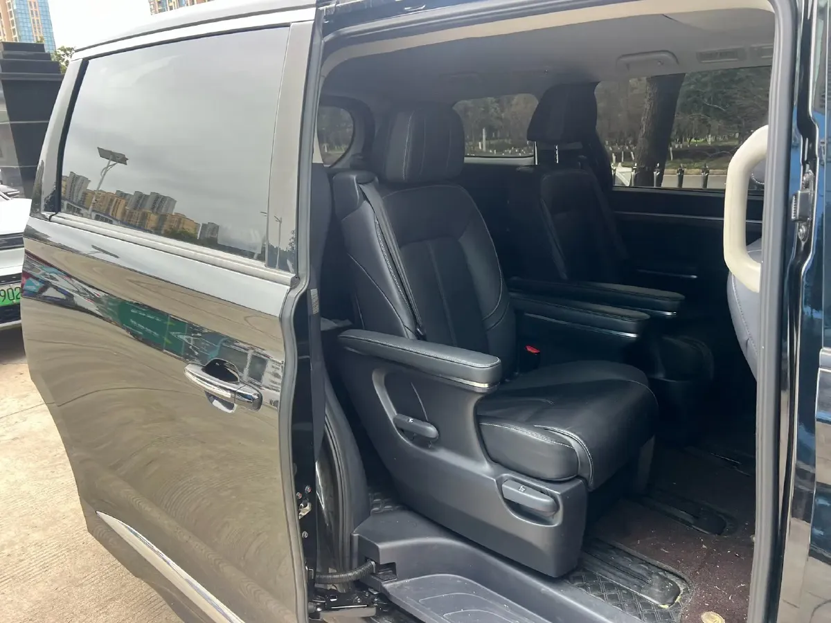 2021 GAC Trumpchi M8 2.0T 252HP L4 8AT,autocango,china used car exporter,china ev exporter,chinese used car exporter,chinese used ev exporter