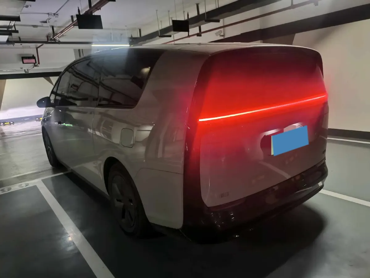 2024 Li MEGA BEV 102.7KWH,autocango,china used car exporter,china ev exporter,chinese used car exporter,chinese used ev exporter