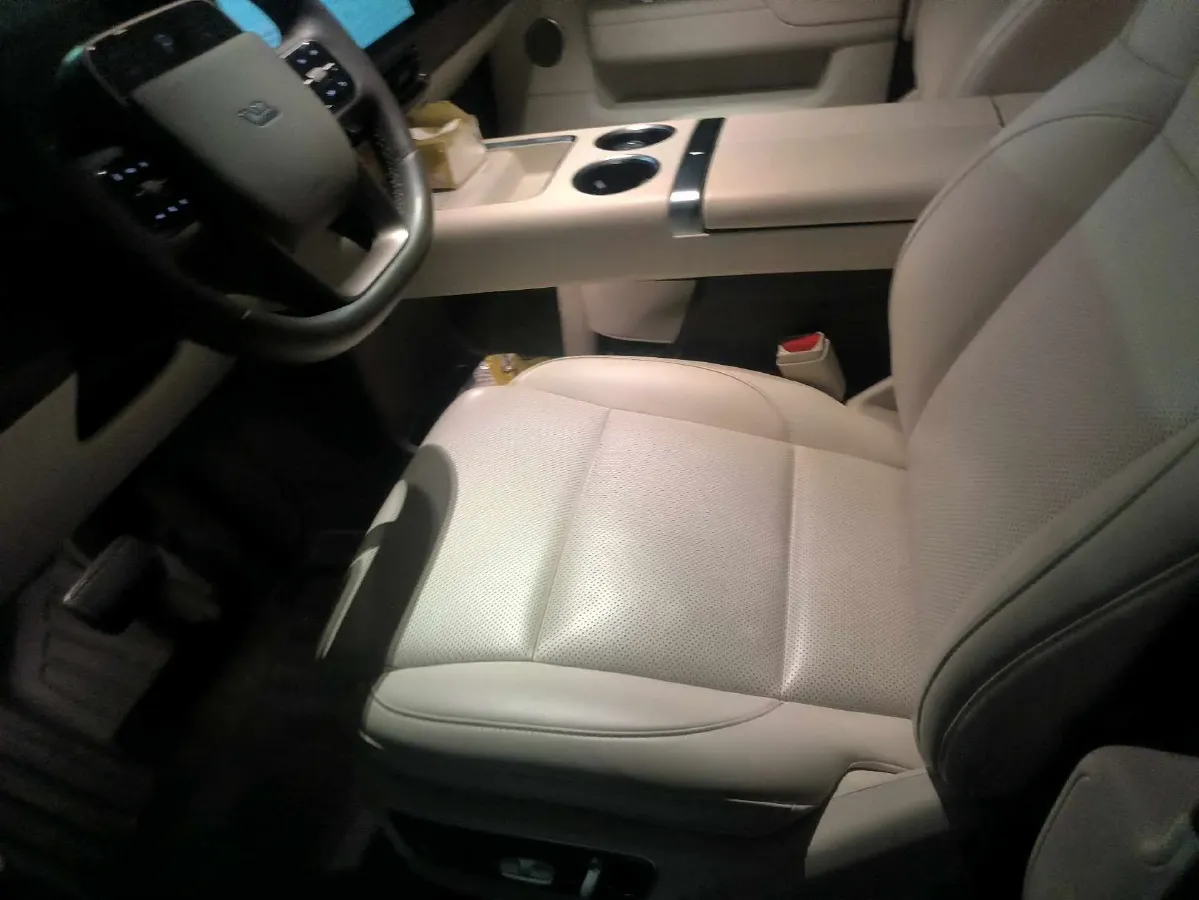 2024 Li MEGA BEV 102.7KWH,autocango,china used car exporter,china ev exporter,chinese used car exporter,chinese used ev exporter