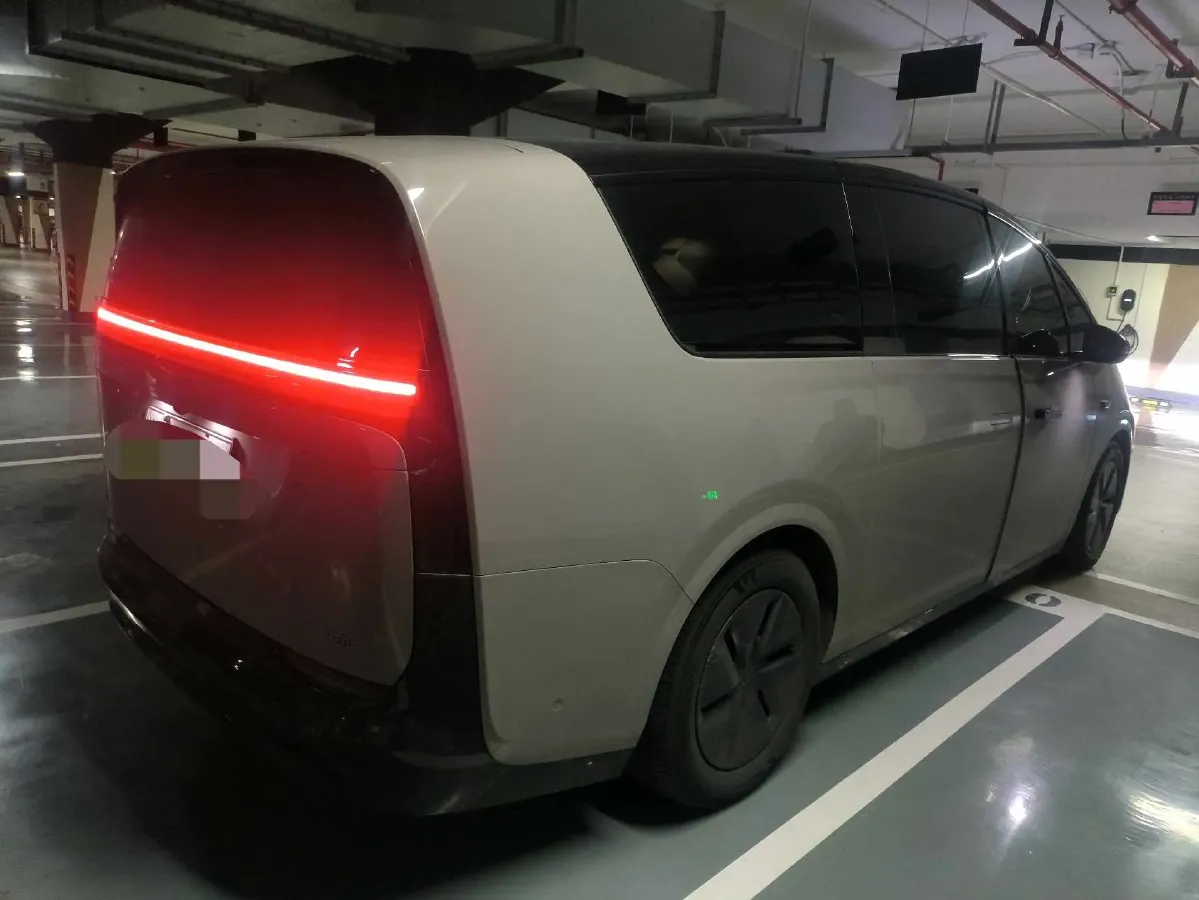 2024 Li MEGA BEV 102.7KWH,autocango,china used car exporter,china ev exporter,chinese used car exporter,chinese used ev exporter