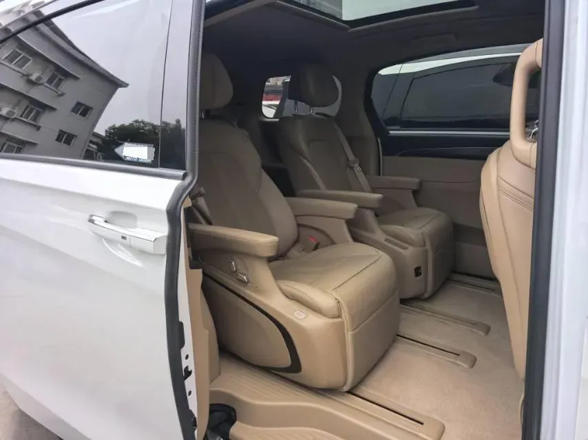 2020 Buick GL8 2.0T 237HP L4 9AT,autocango,china used car exporter,china ev exporter,chinese used car exporter,chinese used ev exporter