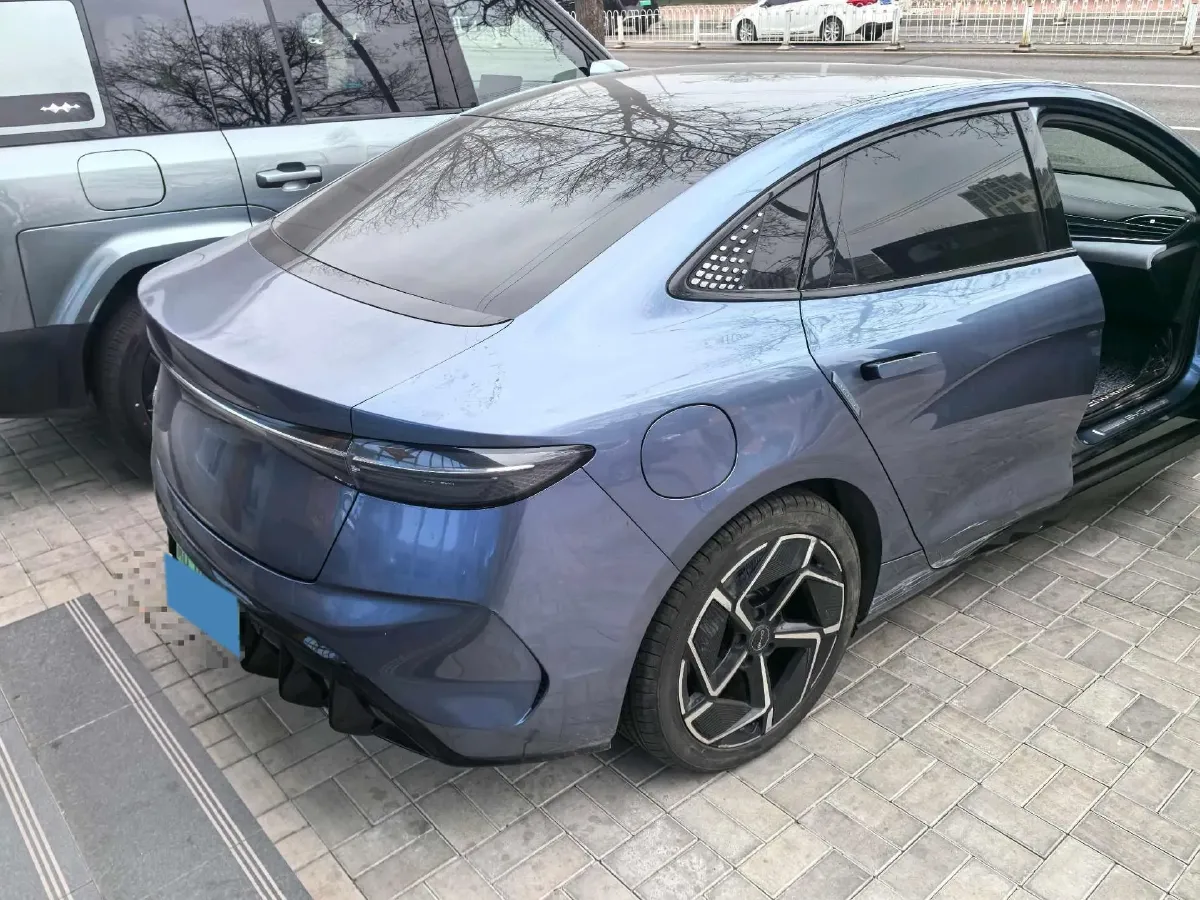 2022 AITO AITO M5 Range Extended 125HP REEV 40KWH,autocango,china used car exporter,china ev exporter,chinese used car exporter,chinese used ev exporter