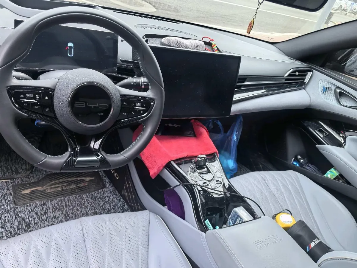 2022 AITO AITO M5 Range Extended 125HP REEV 40KWH,autocango,china used car exporter,china ev exporter,chinese used car exporter,chinese used ev exporter