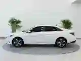 2022 Hyundai Elantra 1.5L 115HP L4 CVT