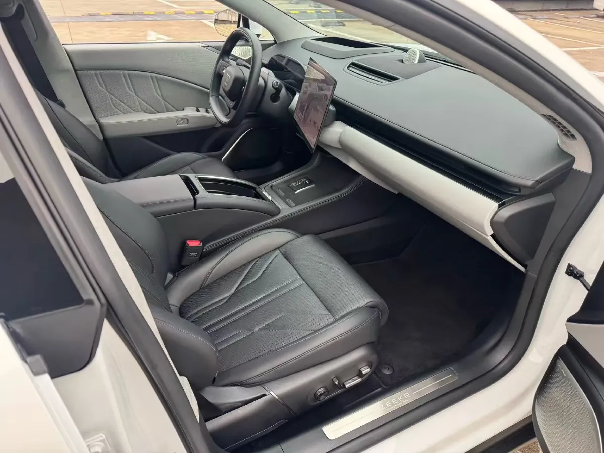 2024 Zeekr 007 BEV 100KWH,autocango,china used car exporter,china ev exporter,chinese used car exporter,chinese used ev exporter