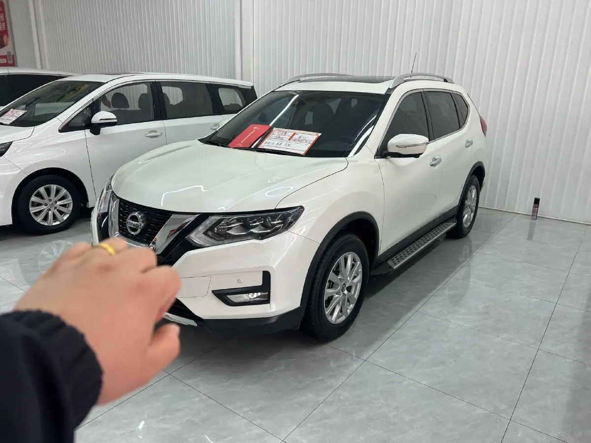 2023 Nissan X-Trail 2.0L 151HP L4 CVT,autocango,china used car exporter,china ev exporter,chinese used car exporter,chinese used ev exporter