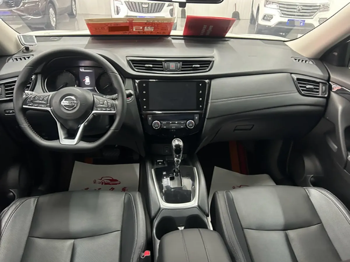 2023 Nissan X-Trail 2.0L 151HP L4 CVT,autocango,china used car exporter,china ev exporter,chinese used car exporter,chinese used ev exporter