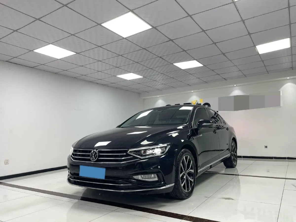 2020 Volkswagen Magotan 2.0T 186HP L4 7DCT,autocango,china used car exporter,china ev exporter,chinese used car exporter,chinese used ev exporter