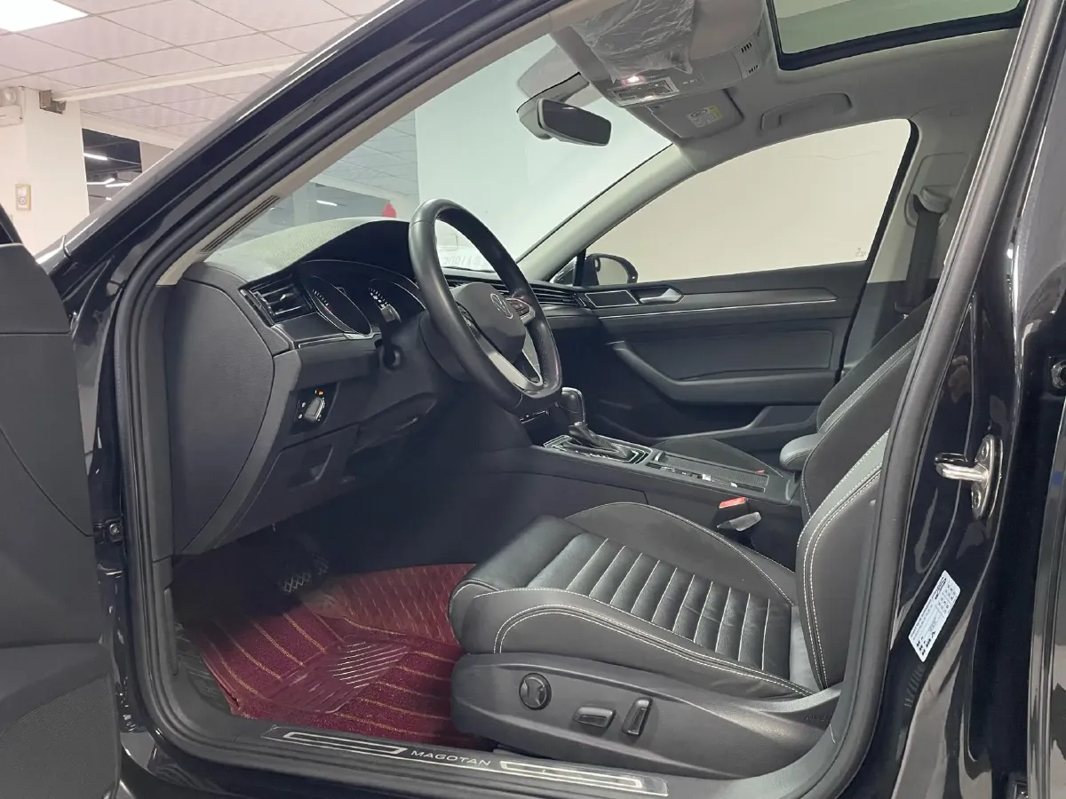 2020 Volkswagen Magotan 2.0T 186HP L4 7DCT,autocango,china used car exporter,china ev exporter,chinese used car exporter,chinese used ev exporter