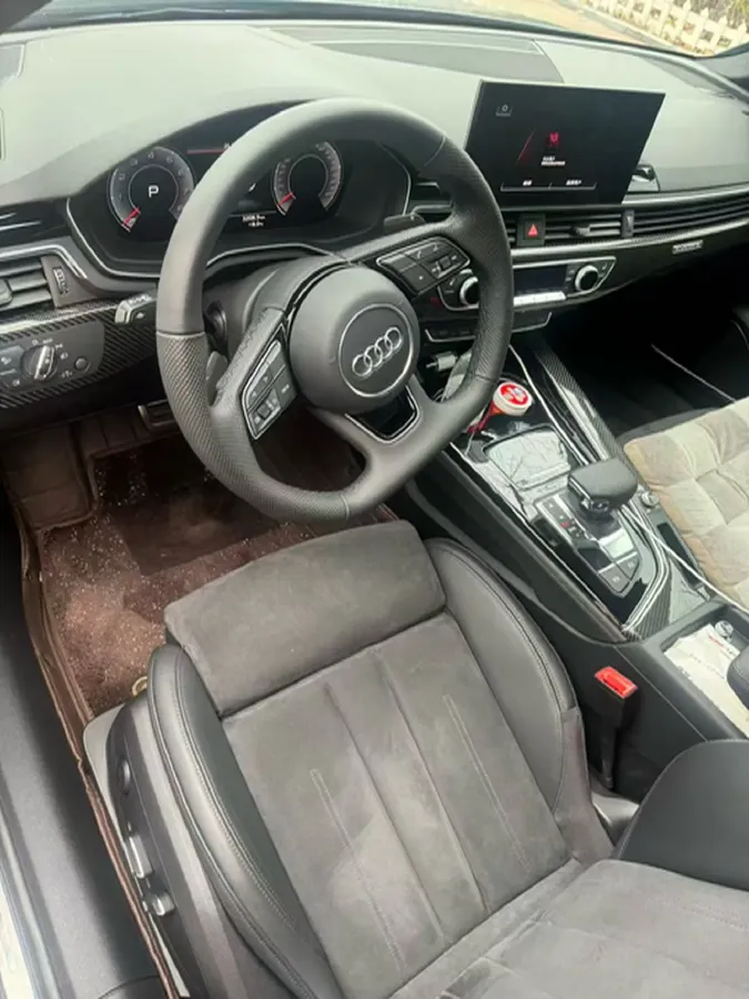 2024 Audi A4L 2.0T 245HP L4 7DCT,autocango,china used car exporter,china ev exporter,chinese used car exporter,chinese used ev exporter