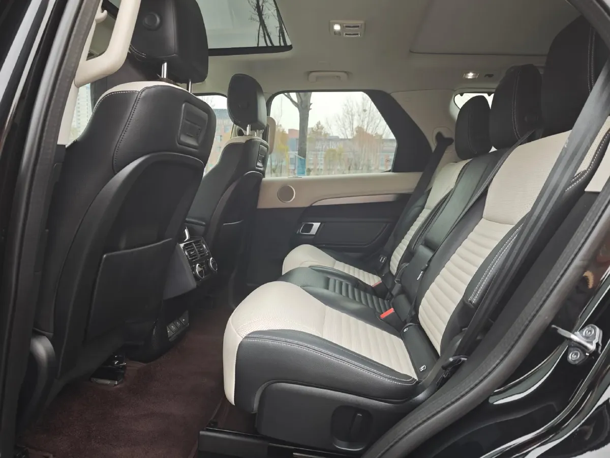 2021 Land Rover Discovery 3.0T 360HP L6 8AT,autocango,china used car exporter,china ev exporter,chinese used car exporter,chinese used ev exporter