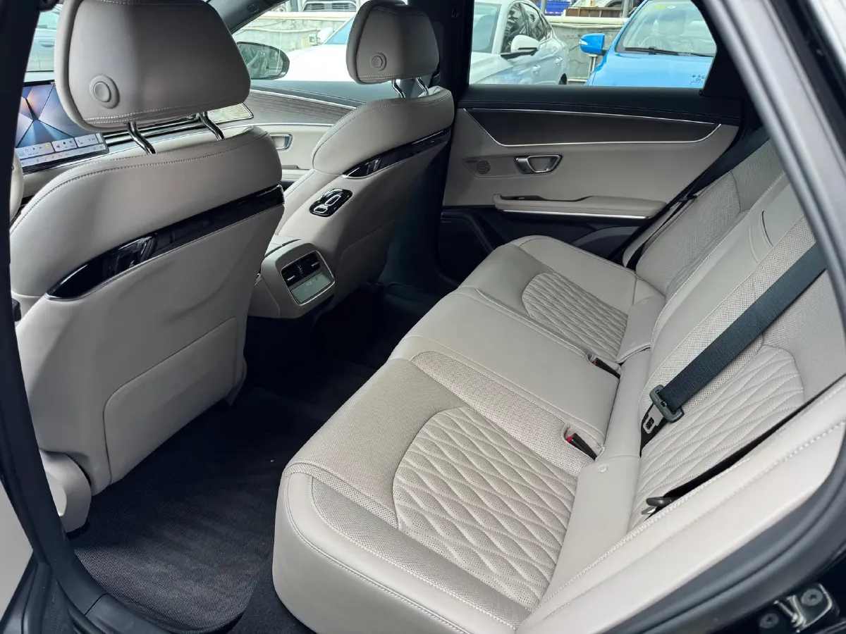 2025 BYD Han 1.5T 156HP L4 E-CVT PHEV,autocango,china used car exporter,china ev exporter,chinese used car exporter,chinese used ev exporter