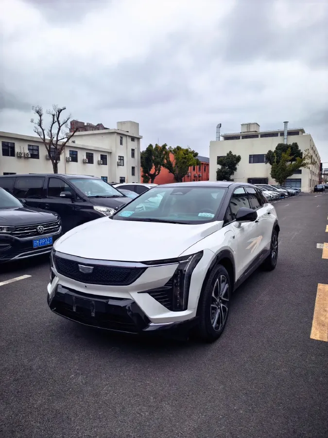 2024 Cadillac OPTIQ BEV 79.7KWH,autocango,china used car exporter,china ev exporter,chinese used car exporter,chinese used ev exporter