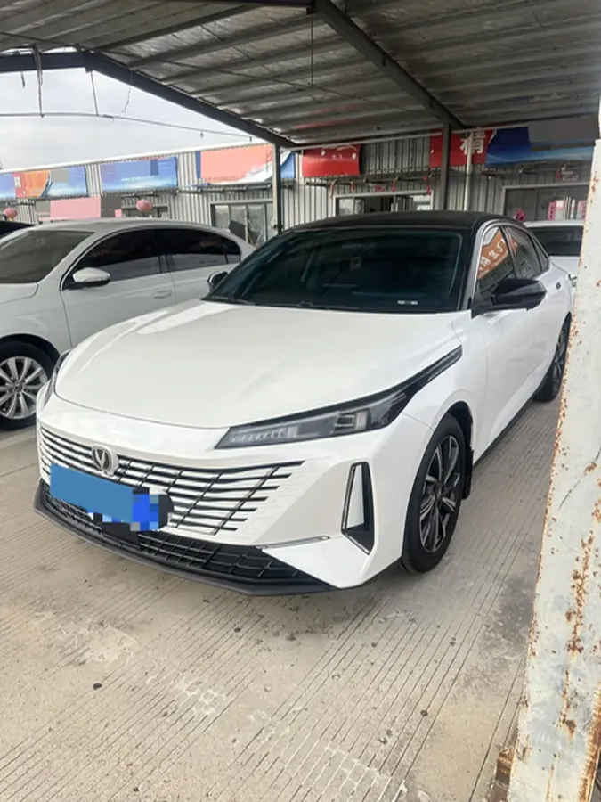 2024 ChangAn Eado 1.5T 170HP L4 7DCT,autocango,china used car exporter,china ev exporter,chinese used car exporter,chinese used ev exporter