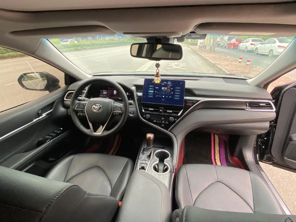 2021 Toyota Camry 2.5L 209HP L4 8AT,autocango,china used car exporter,china ev exporter,chinese used car exporter,chinese used ev exporter