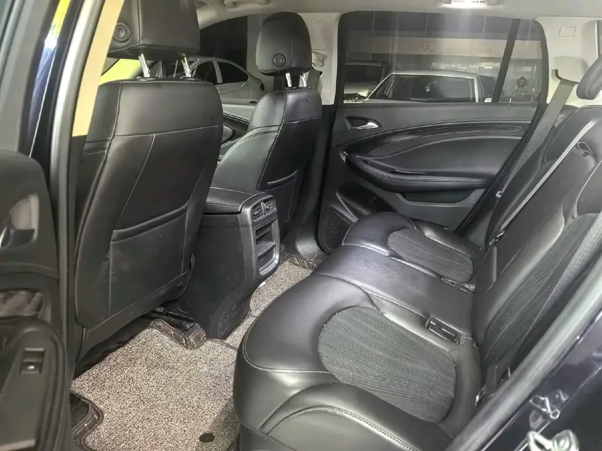 2021 Buick EnvisionPlus 1.5T 169HP L4 7DCT,autocango,china used car exporter,china ev exporter,chinese used car exporter,chinese used ev exporter