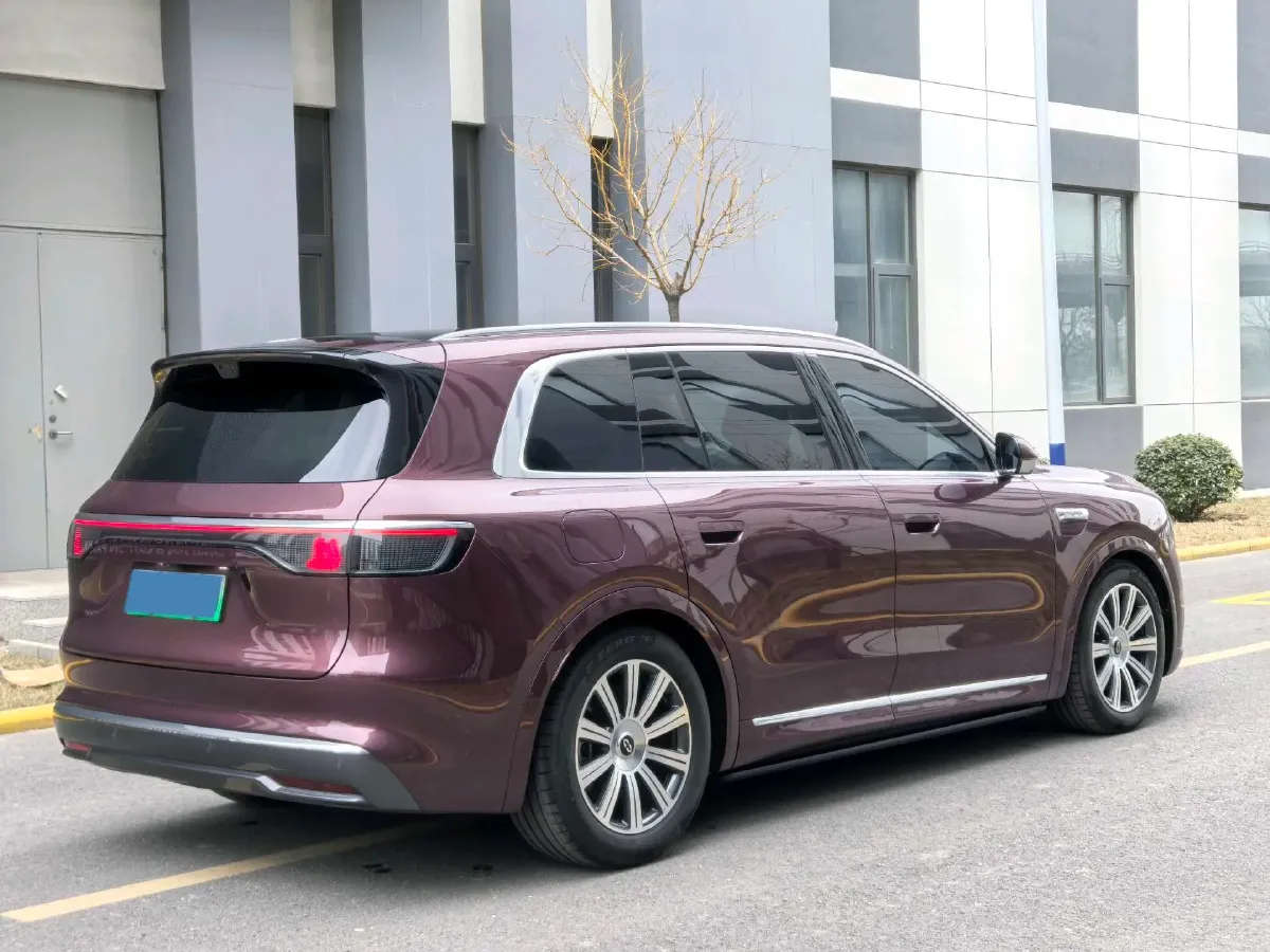 2025 AITO AITO M8 REEV 160HP REEV 53.4KWH,autocango,china used car exporter,china ev exporter,chinese used car exporter,chinese used ev exporter