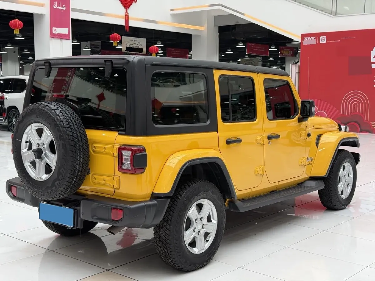 2021 Jeep Wrangler 2.0T 266HP L4 8AT,autocango,china used car exporter,china ev exporter,chinese used car exporter,chinese used ev exporter