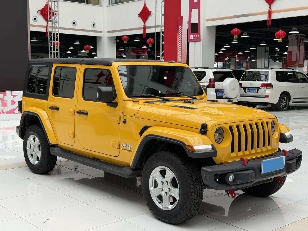 2021 Jeep Wrangler 2.0T 266HP L4 8AT,autocango,china used car exporter,china ev exporter,chinese used car exporter,chinese used ev exporter