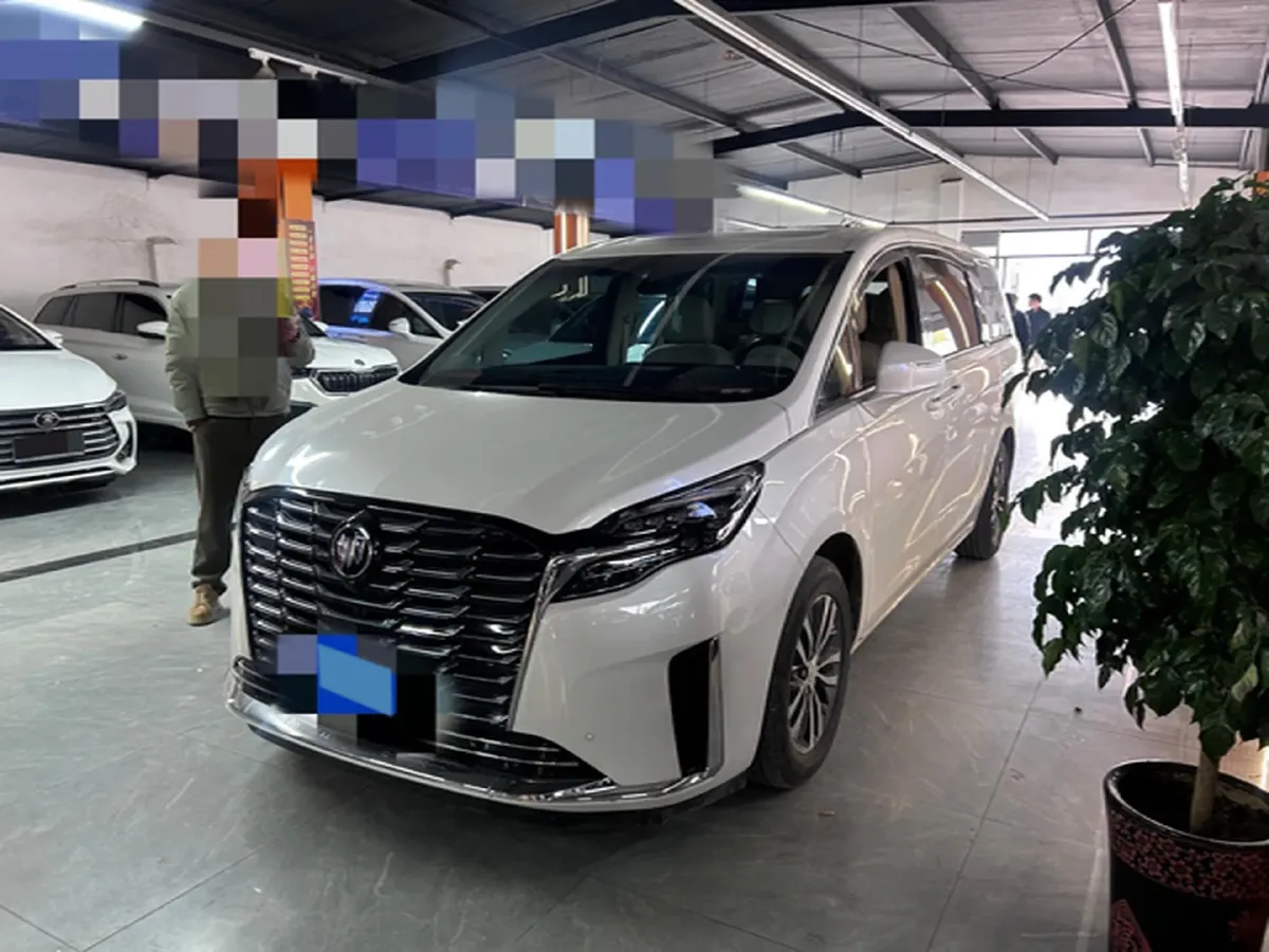 2023 Buick GL8 2.0T 237HP L4 9AT,autocango,china used car exporter,china ev exporter,chinese used car exporter,chinese used ev exporter