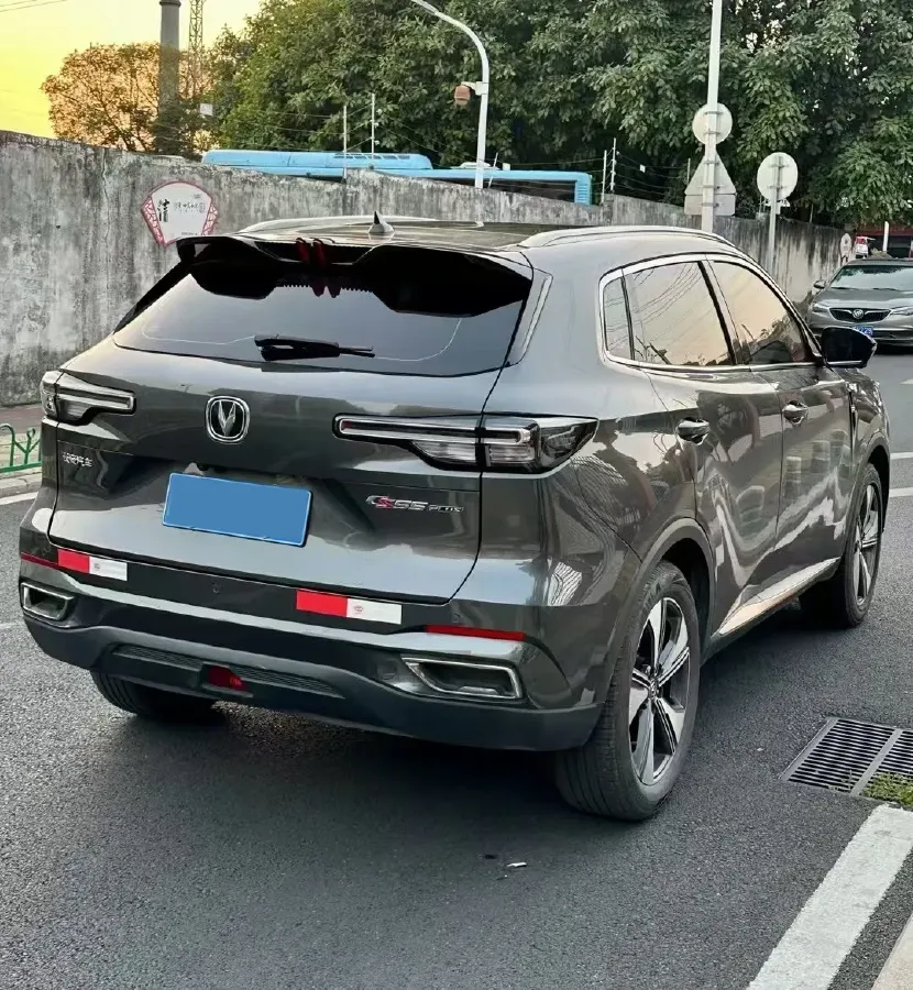 2022 ChangAn Oshan X7 Plus 1.5T 188HP L4 7DCT,autocango,china used car exporter,china ev exporter,chinese used car exporter,chinese used ev exporter