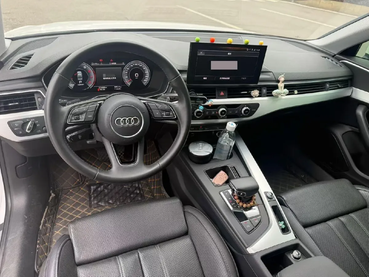 2020 Audi A4L 2.0T 190HP L4 7DCT,autocango,china used car exporter,china ev exporter,chinese used car exporter,chinese used ev exporter