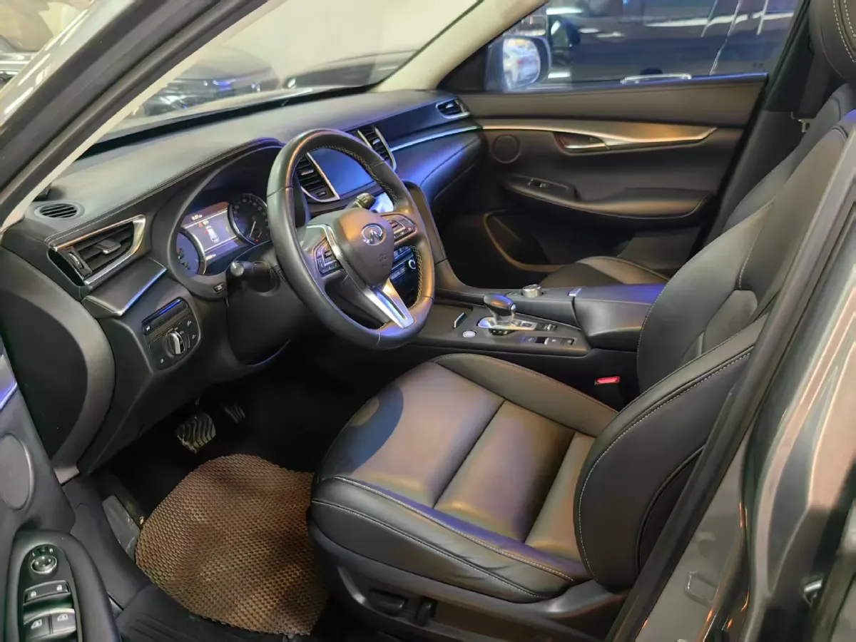 2020 Infiniti QX50 2.0T 245HP L4 CVT,autocango,china used car exporter,china ev exporter,chinese used car exporter,chinese used ev exporter