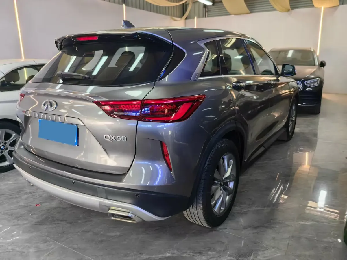 2020 Infiniti QX50 2.0T 245HP L4 CVT,autocango,china used car exporter,china ev exporter,chinese used car exporter,chinese used ev exporter