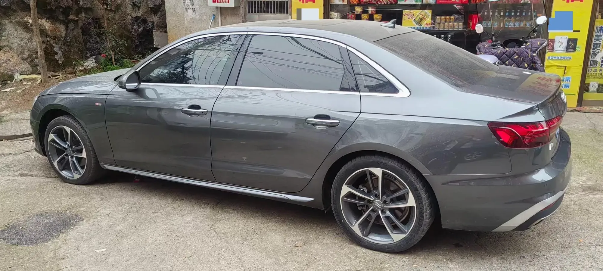 2021 Audi A4L 2.0T 190HP L4 7DCT,autocango,china used car exporter,china ev exporter,chinese used car exporter,chinese used ev exporter