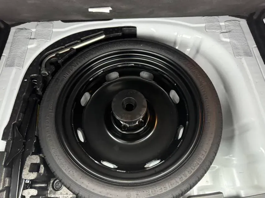 2025 Skoda Karoq 1.4T 150HP L4 7DCT,autocango,china used car exporter,china ev exporter,chinese used car exporter,chinese used ev exporter