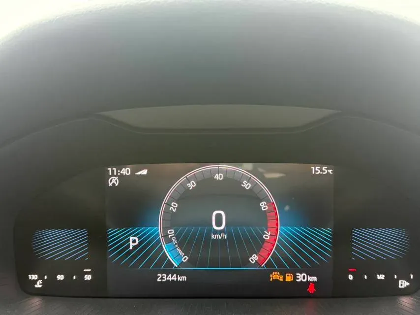 2025 Skoda Karoq 1.4T 150HP L4 7DCT,autocango,china used car exporter,china ev exporter,chinese used car exporter,chinese used ev exporter