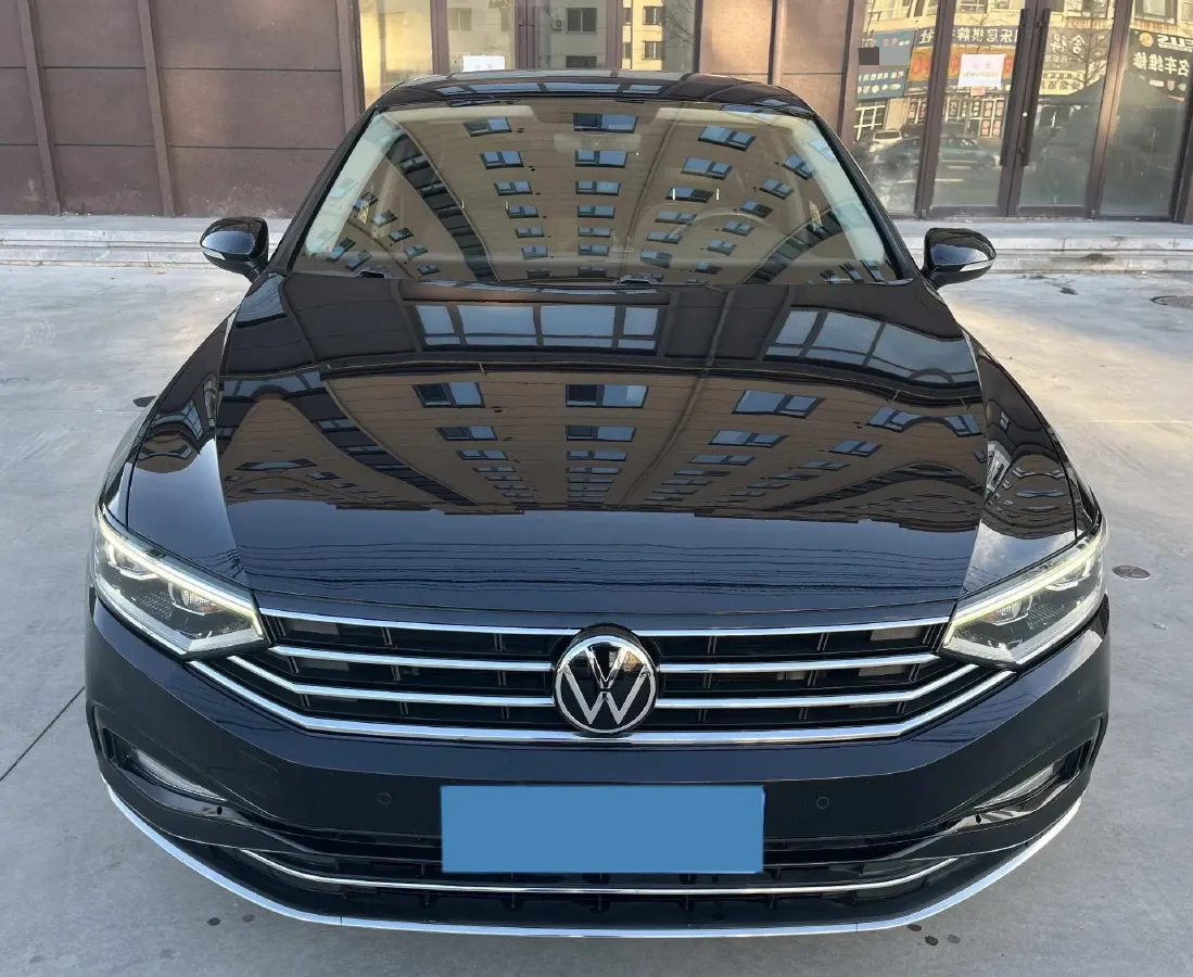 2020 Volkswagen Magotan 2.0T 186HP L4 7DCT,autocango,china used car exporter,china ev exporter,chinese used car exporter,chinese used ev exporter