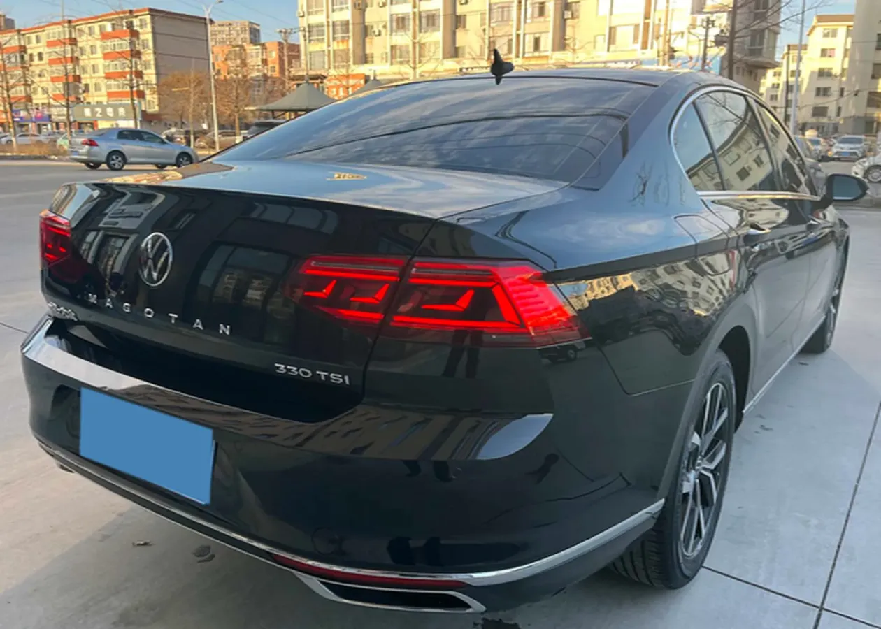 2020 Volkswagen Magotan 2.0T 186HP L4 7DCT,autocango,china used car exporter,china ev exporter,chinese used car exporter,chinese used ev exporter