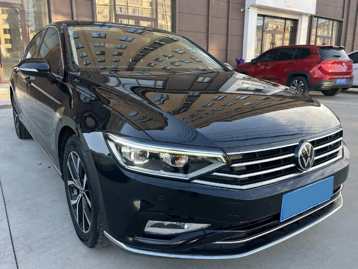 2020 Volkswagen Magotan 2.0T 186HP L4 7DCT,autocango,china used car exporter,china ev exporter,chinese used car exporter,chinese used ev exporter
